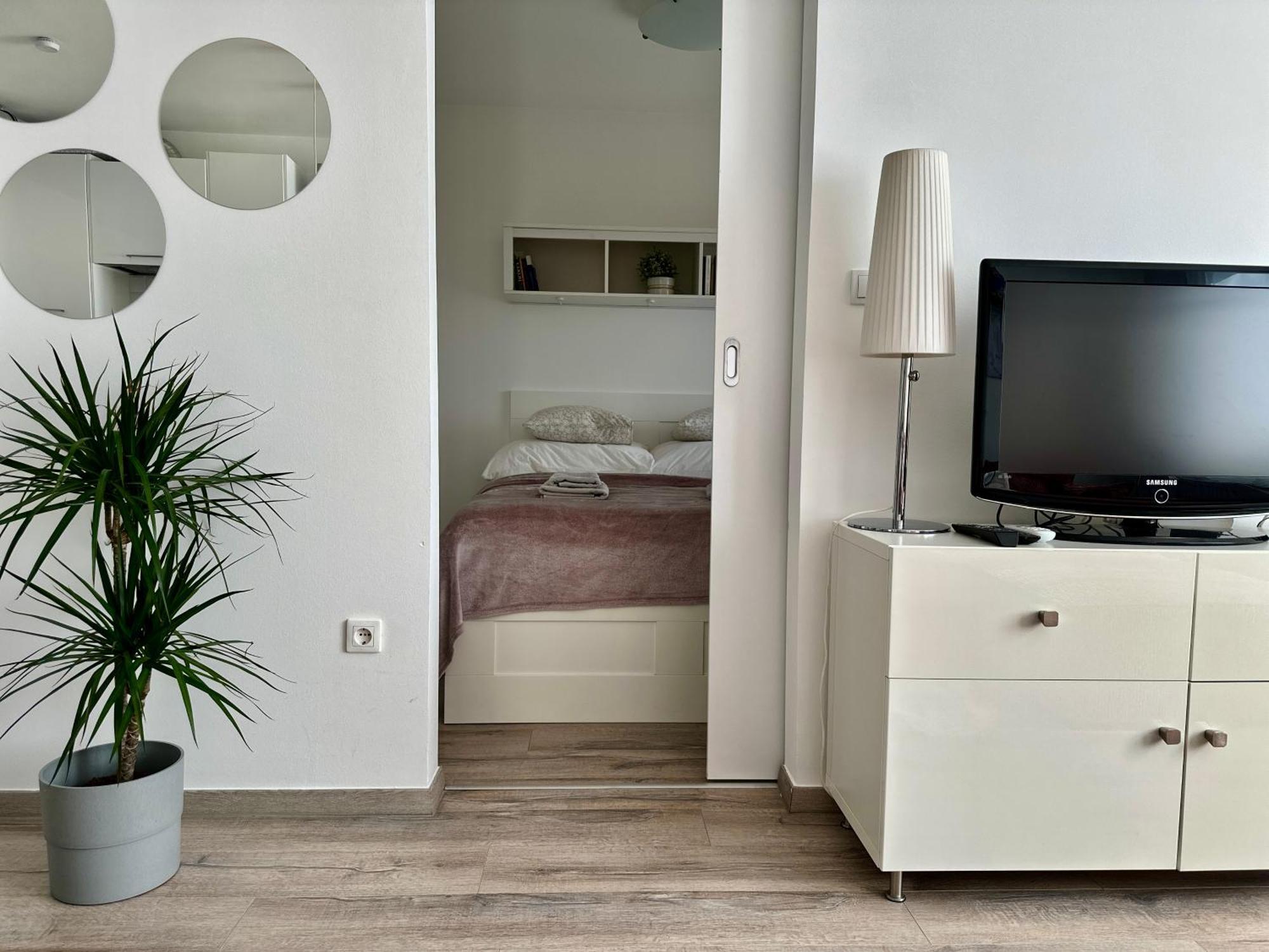 City Break Apartment - Private Garage, Ac, Balcony Budapest Exterior photo
